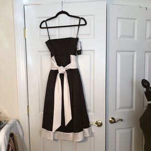 NWT ALFRED SUNG EVENING DRESS. Strapless. Tie in the front or tie in the back. B